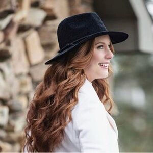 Britt’s Knits Black Chenille Floppy Panama Hat